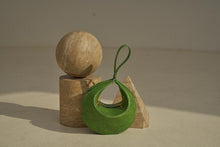 Load image into Gallery viewer, Rantan Faded Wash Bag - Green
