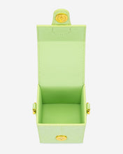 Load image into Gallery viewer, Square Mini Box - Lime Green Lizard
